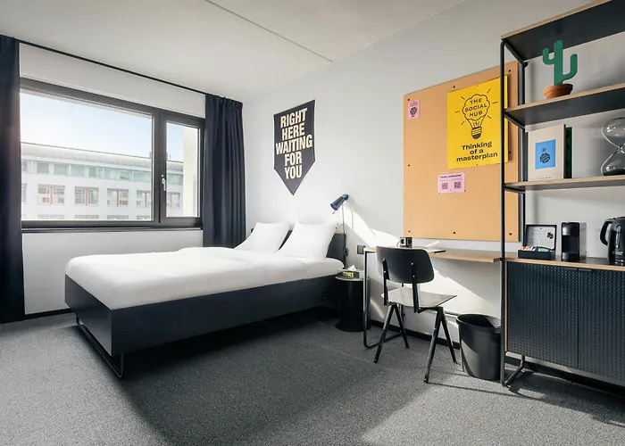 The Social Hub Hotel 4*